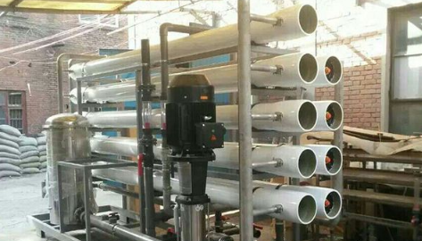 單級別反滲透設(shè)備 單級別反滲透設(shè)備